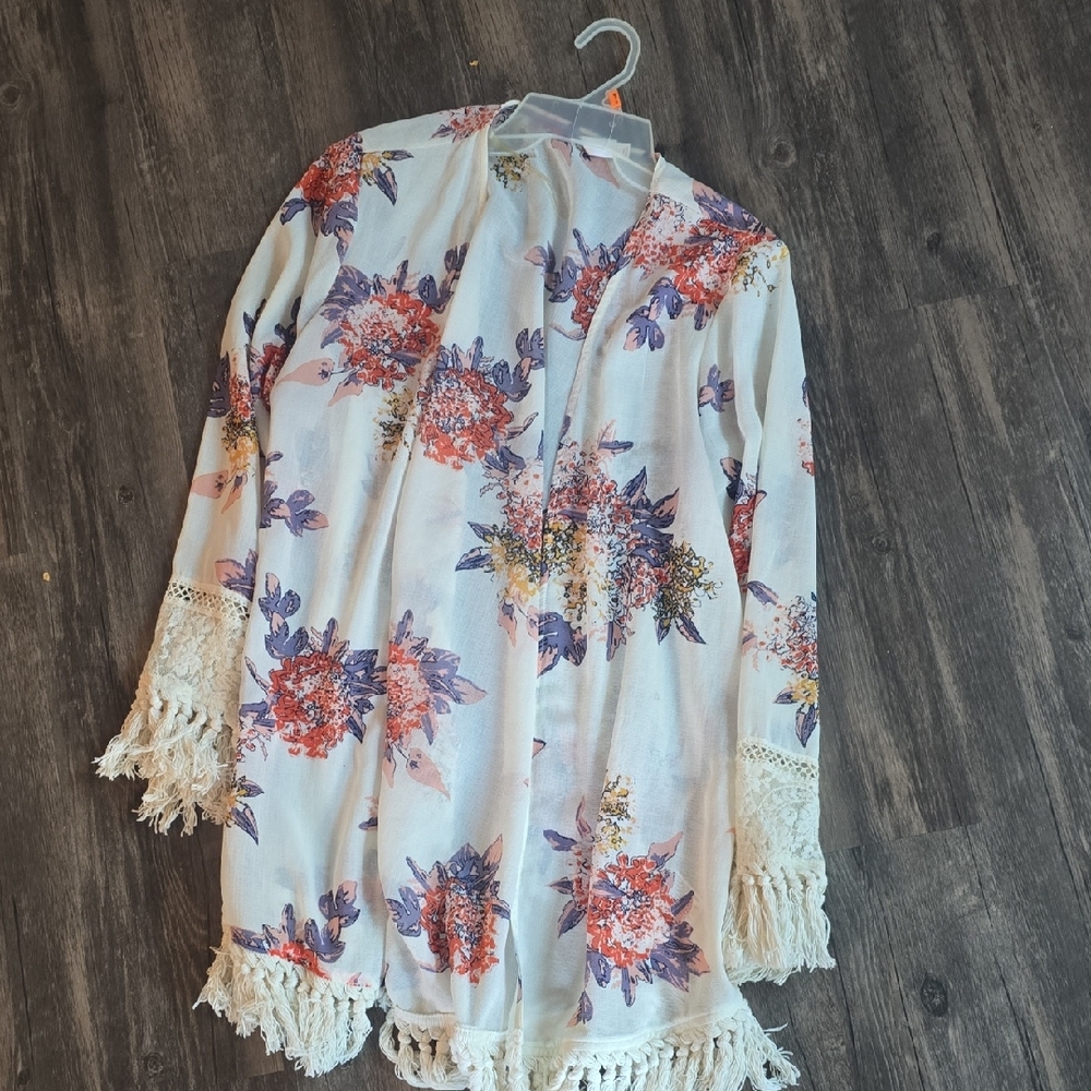 Xhilaration Multicolor Floral Kimono